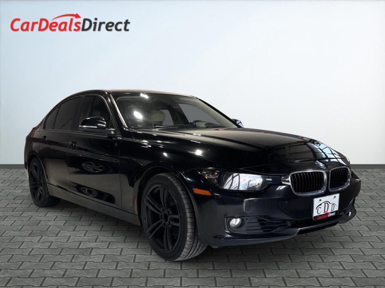 2013 BMW 328 i xDrive AWD/Leather/Sunroof/Heated Seats/ B Senso Photo0