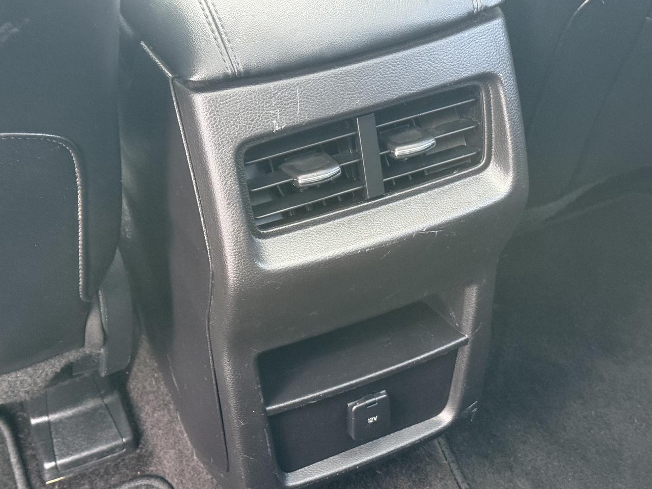 2018 Ford Edge SEL l APwrOp l 2.0L l 4Cyl l Rear Cam + Sensors l Photo