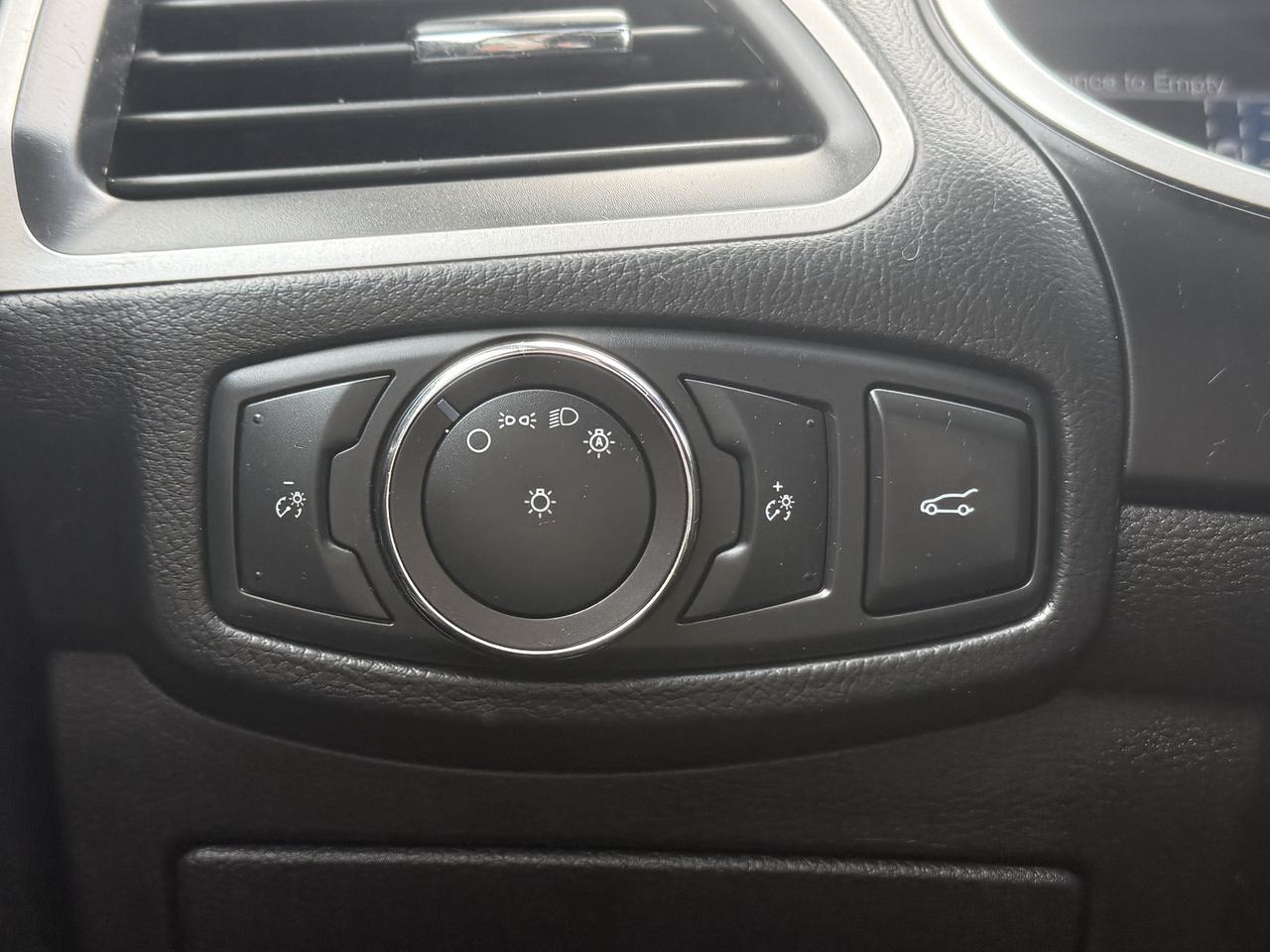 2018 Ford Edge SEL l APwrOp l 2.0L l 4Cyl l Rear Cam + Sensors l Photo