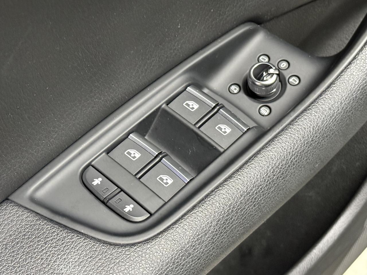 2019 Audi Q7 Progressiv l 55 TFSI l Quattro l AWD l S-Line Photo