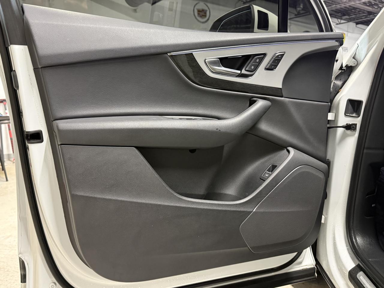 2019 Audi Q7 Progressiv l 55 TFSI l Quattro l AWD l S-Line Photo