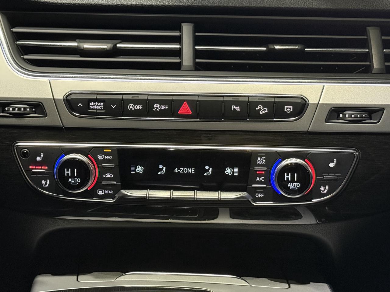 2019 Audi Q7 Progressiv l 55 TFSI l Quattro l AWD l S-Line Photo