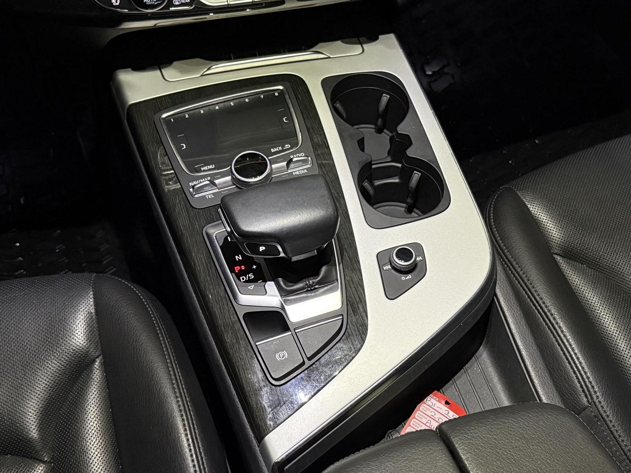 2019 Audi Q7 Progressiv l 55 TFSI l Quattro l AWD l S-Line Photo