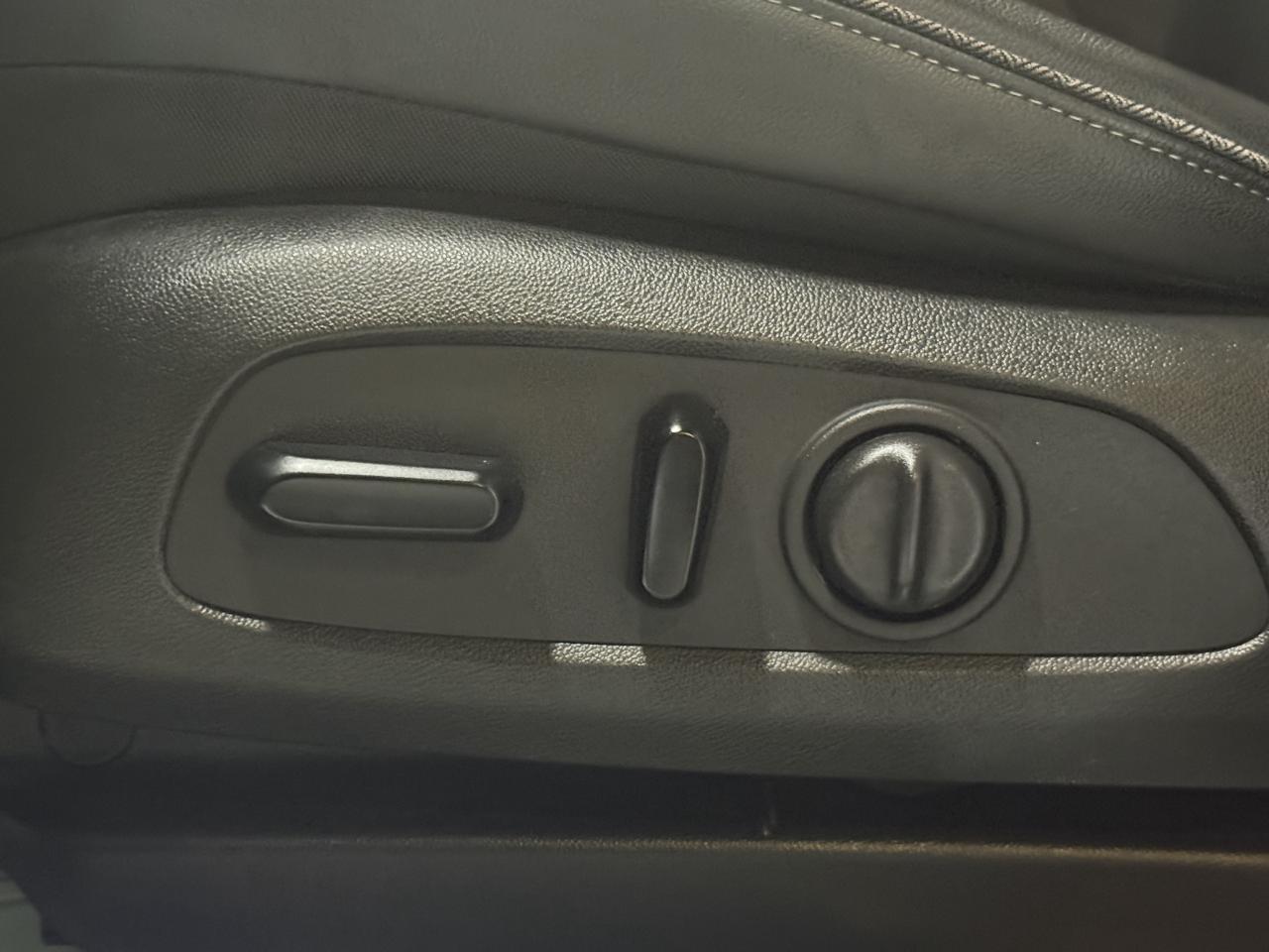 2023 Buick Encore GX AWD l PREFERRED l GX l ST l Buick Warranty l Photo