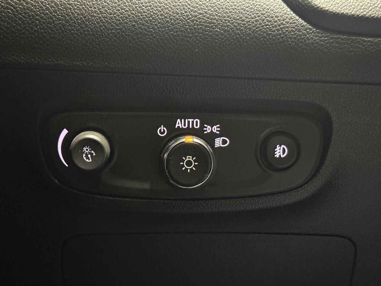 2023 Buick Encore GX AWD l PREFERRED l GX l ST l Buick Warranty l Photo