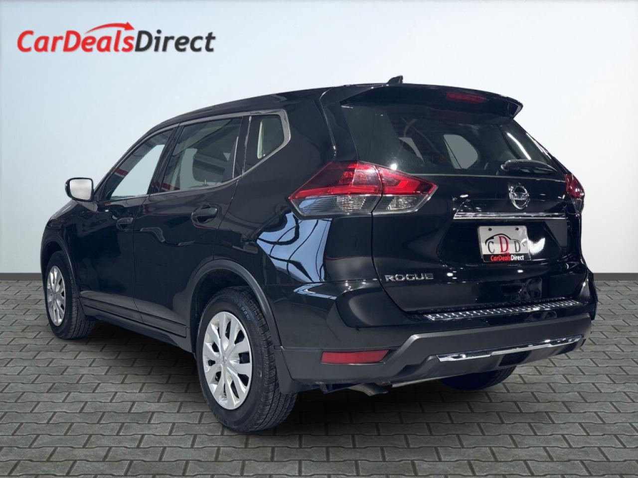 2018 Nissan Rogue S/Back Up Cam/Blueooth/Heated Seats/Clean Carfax Photo3