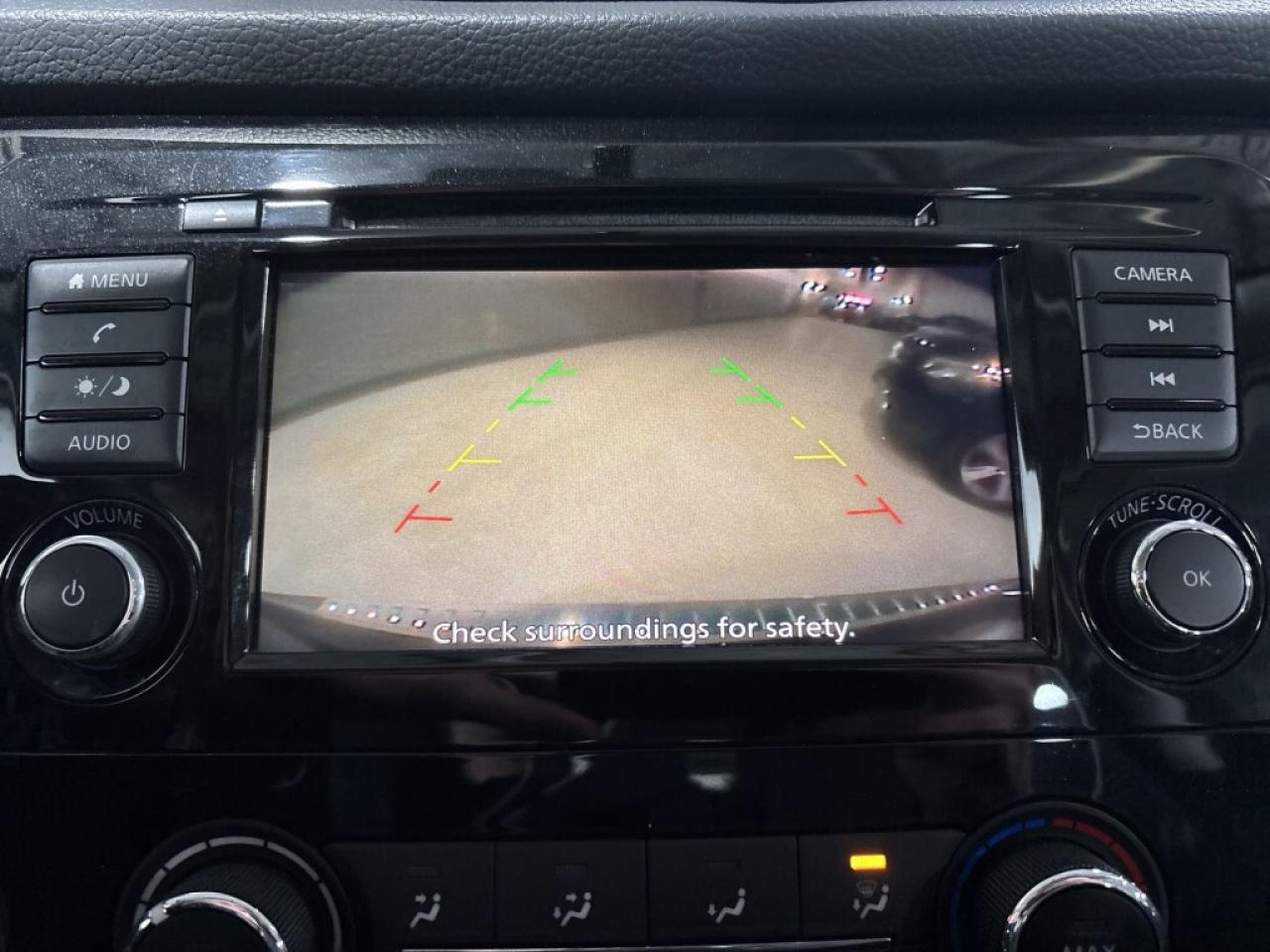 2018 Nissan Rogue S/Back Up Cam/Blueooth/Heated Seats/Clean Carfax Photo