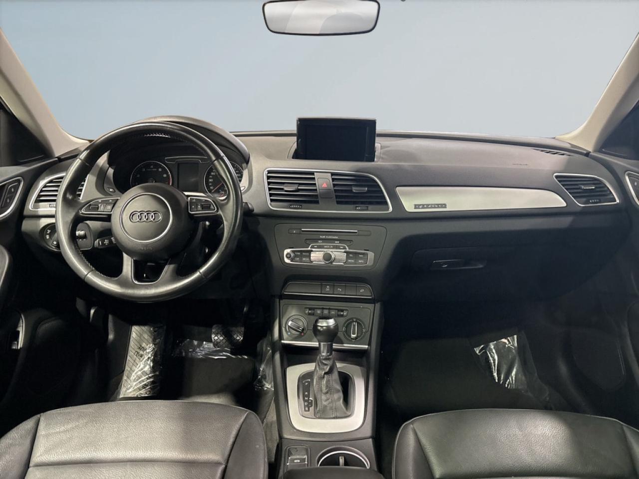 2018 Audi Q3 AWD 2.0 TFSI/Leather/NAVI/Sunroof/Back Up  Cam/Cle Photo