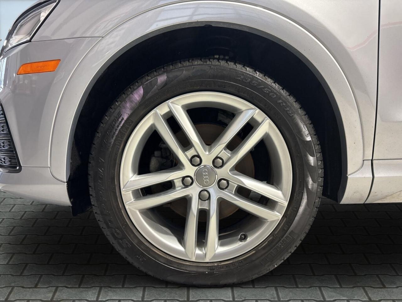 2018 Audi Q3 AWD 2.0 TFSI/Leather/NAVI/Sunroof/Back Up  Cam/Cle Photo