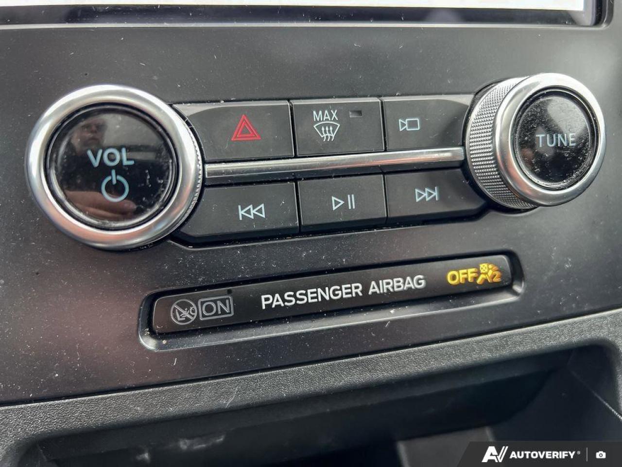 2024 Ford Edge ST Line   MOONROOF   HTD STEER WHEEL MOONROOF   HT Photo