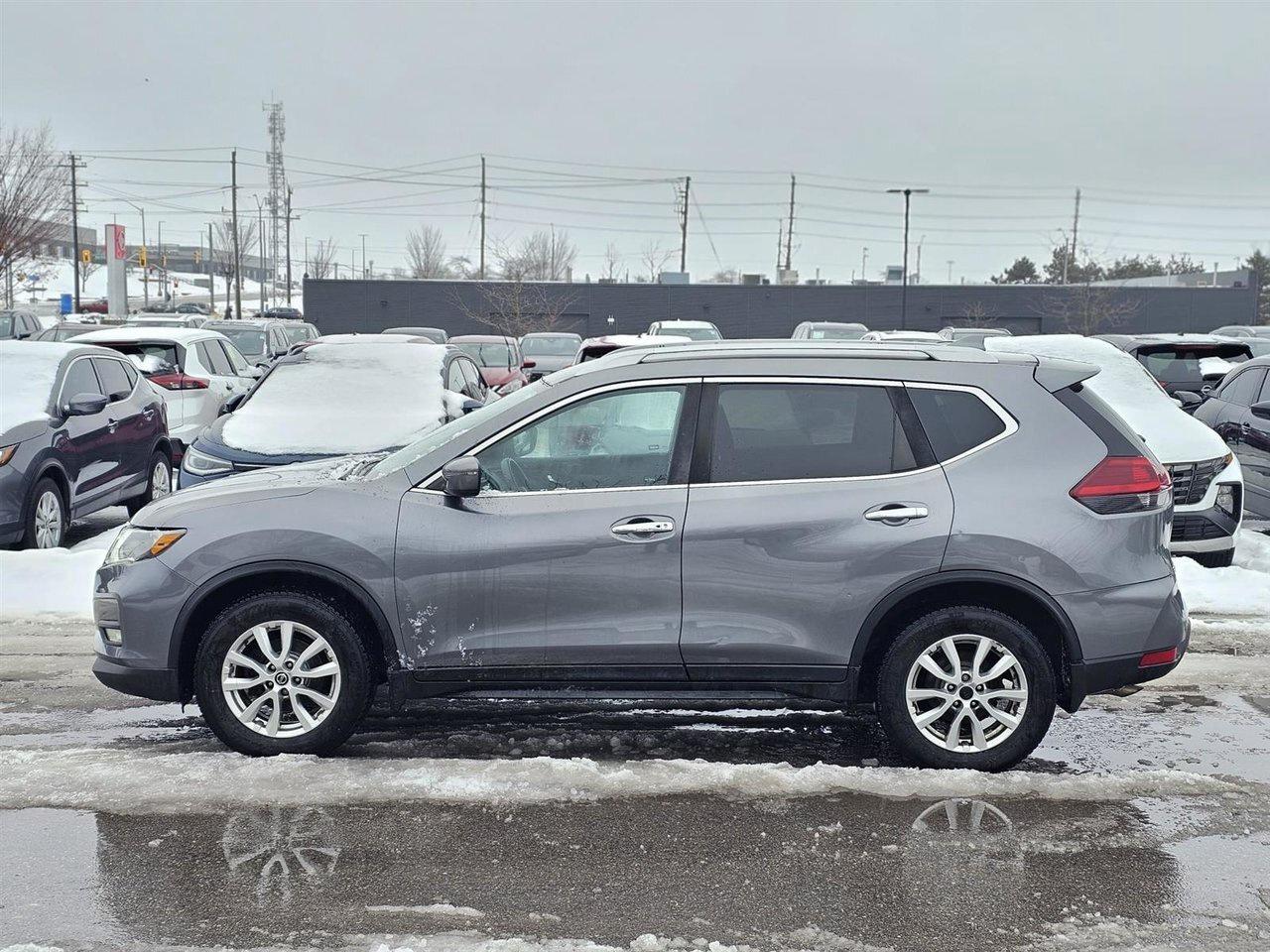 2018 Nissan Rogue SV FWD ALLOYS   HEATED SEATS   REMOTE START   REAR Photo