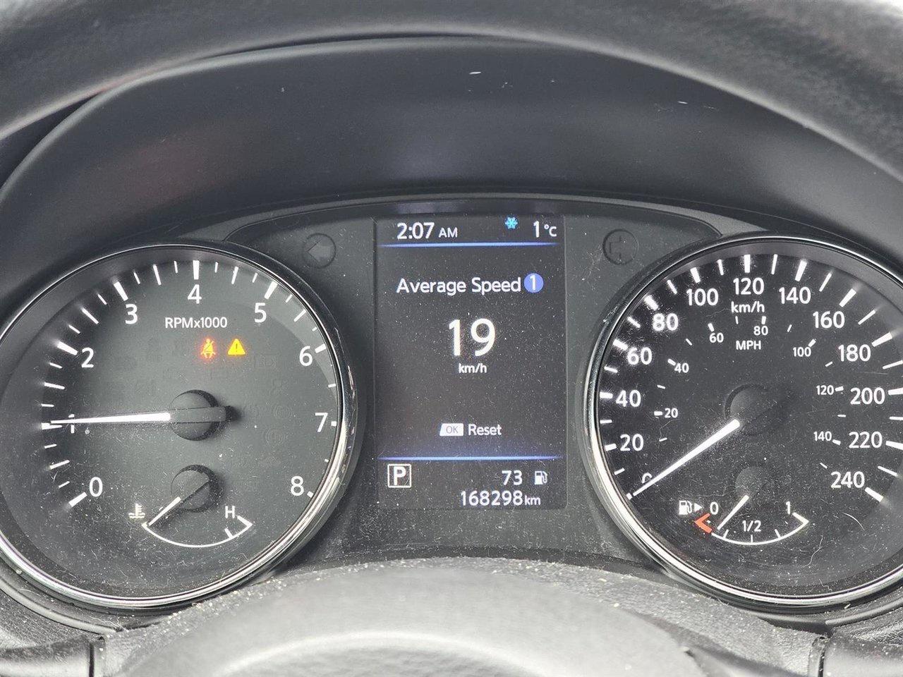 2018 Nissan Rogue SV FWD ALLOYS   HEATED SEATS   REMOTE START   REAR Photo