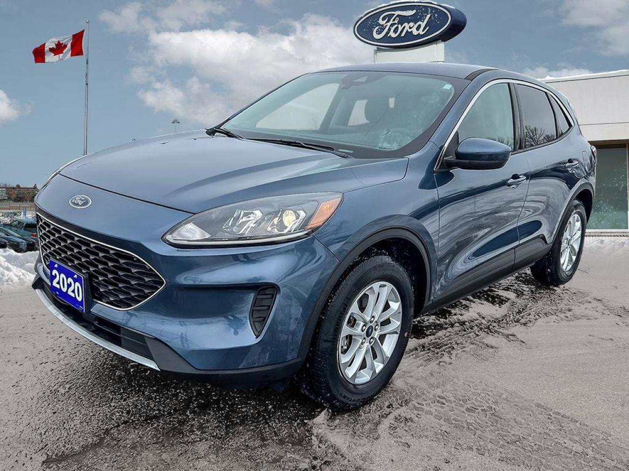 2020 Ford Escape SE   LOW KMS   HTD FRONT SEATS   NAV   LOW KMS   H Photo