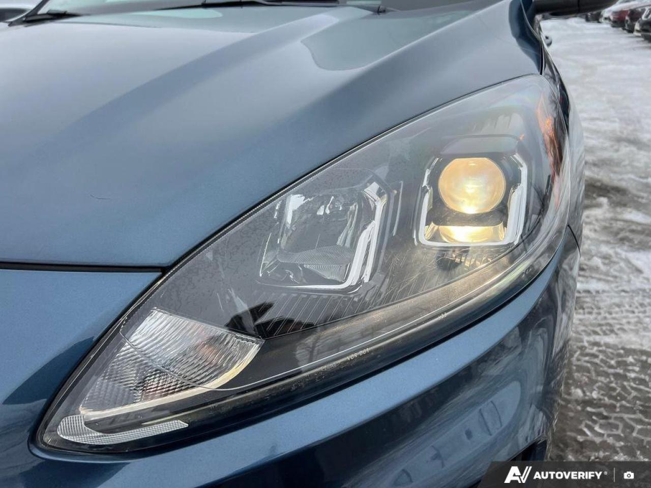 2020 Ford Escape SE   LOW KMS   HTD FRONT SEATS   NAV   LOW KMS   H Photo