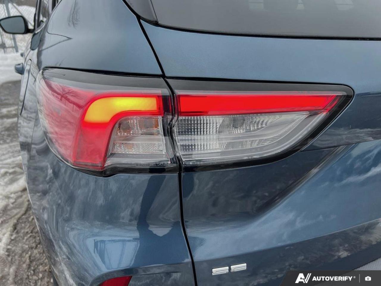 2020 Ford Escape SE   LOW KMS   HTD FRONT SEATS   NAV   LOW KMS   H Photo