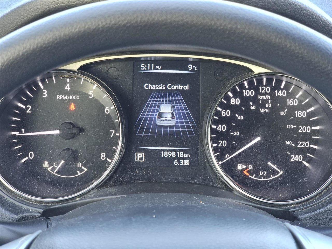 2016 Nissan Rogue SV Photo