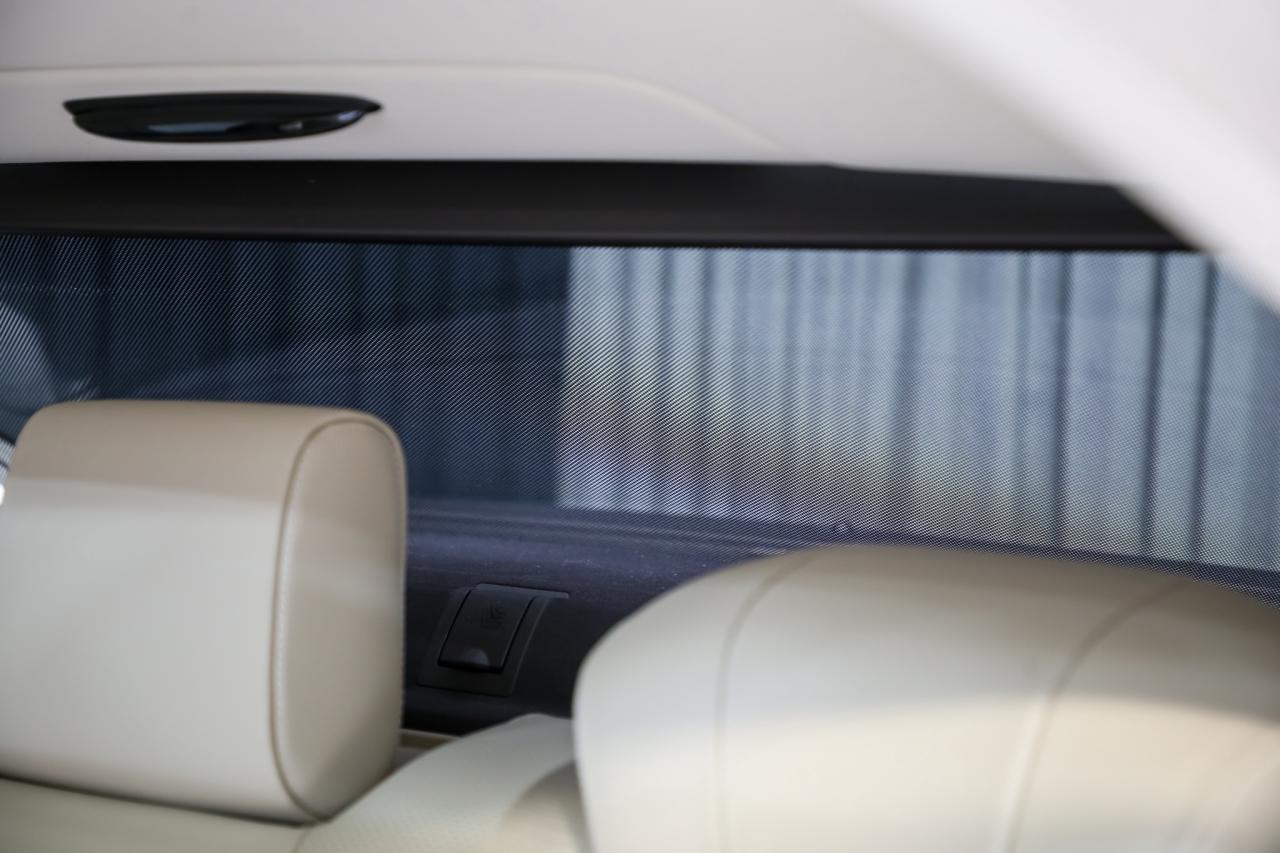 2016 Mercedes-Benz S-Class S 550 4MATIC V8 SEDAN AMGPKG DISTRONIC PREMIUM.PKG Photo