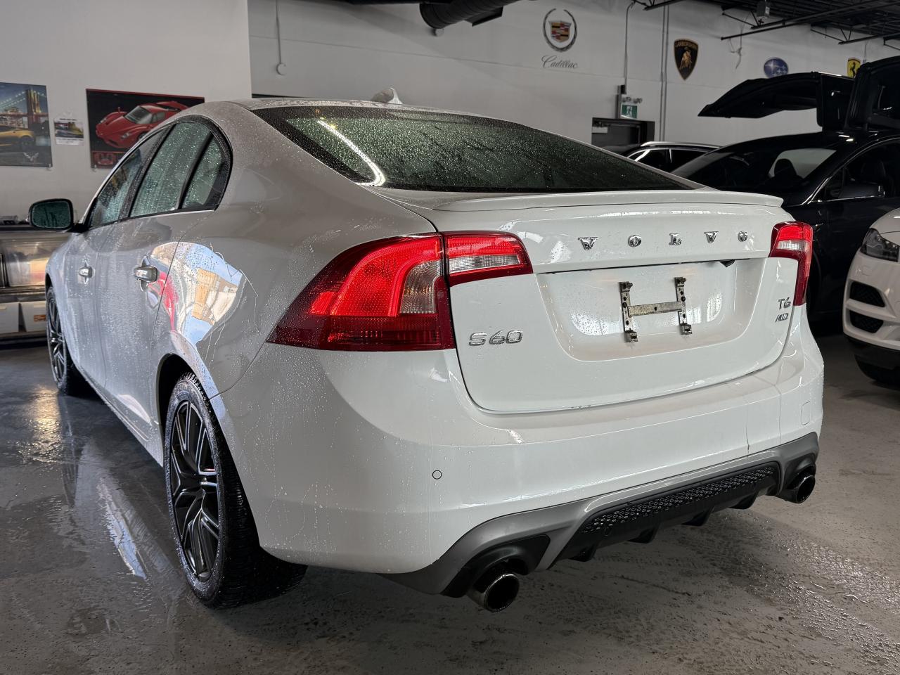 2018 Volvo S60 T6 l AWD l Dynamic l 2.0 l 4Cyl l Navi Pkg l Photo