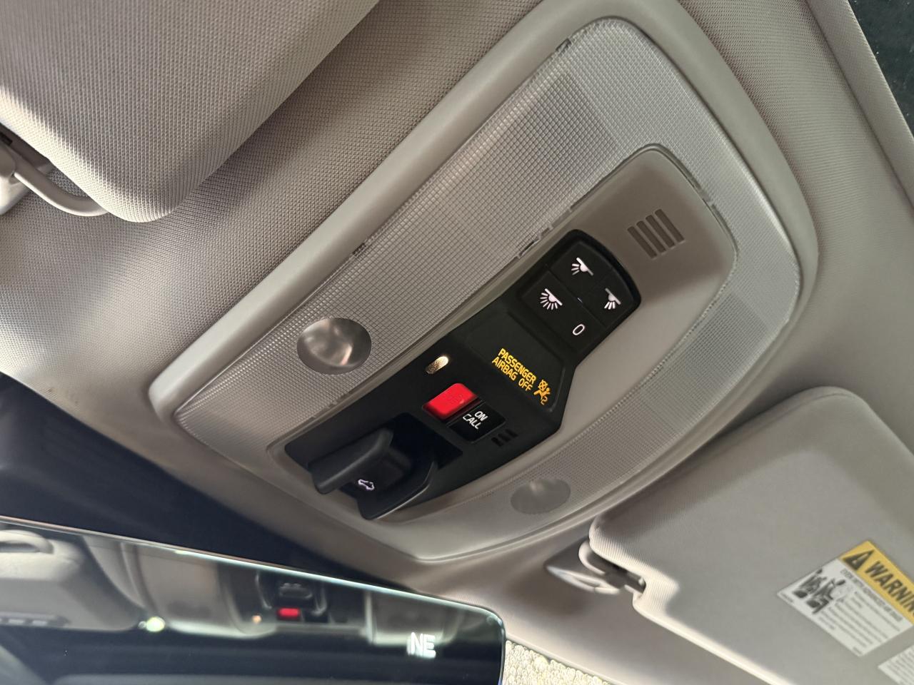 2018 Volvo S60 T6 l AWD l Dynamic l 2.0 l 4Cyl l Navi Pkg l Photo