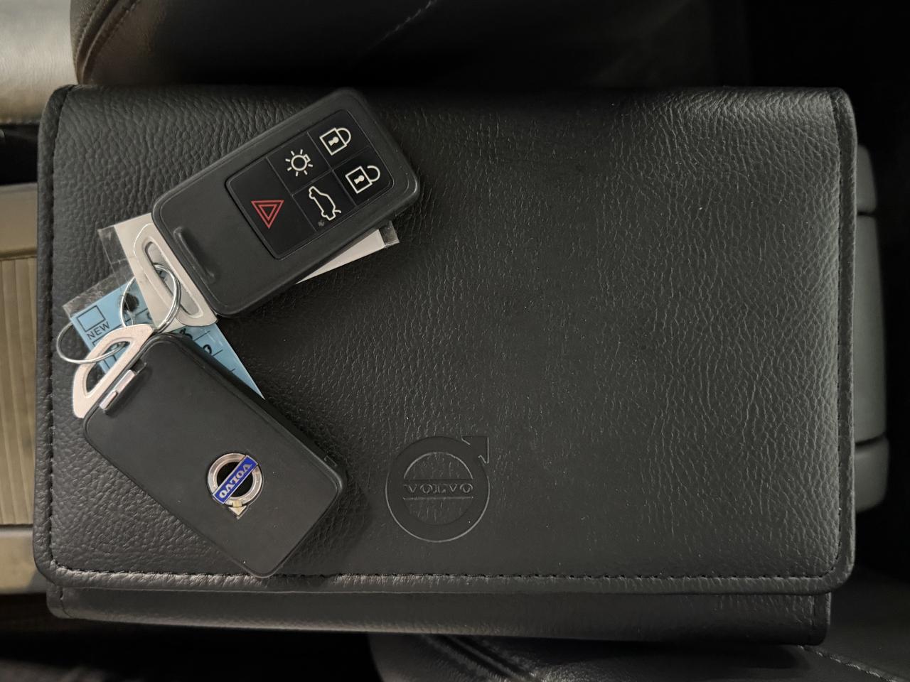 2018 Volvo S60 T6 l AWD l Dynamic l 2.0 l 4Cyl l Navi Pkg l Photo