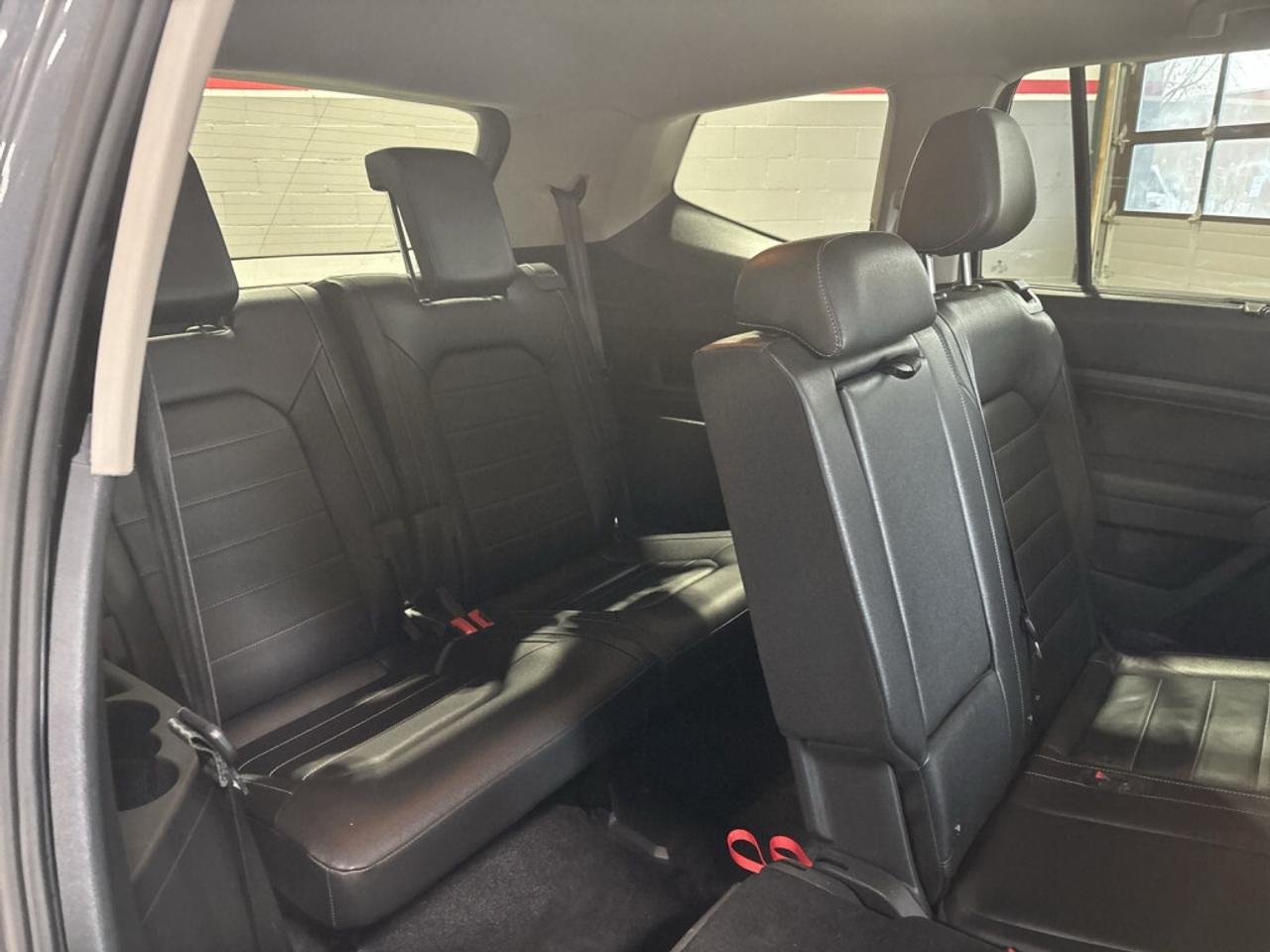 2018 Volkswagen Atlas Highline / 7 Seater / NAV / Leather / Drive Assist Photo