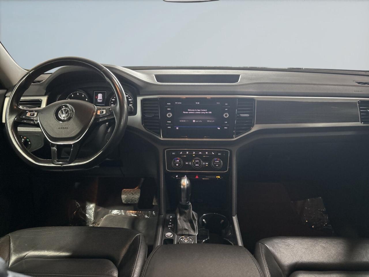 2018 Volkswagen Atlas Highline / 7 Seater / NAV / Leather / Drive Assist Photo