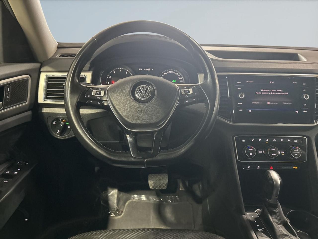 2018 Volkswagen Atlas Highline / 7 Seater / NAV / Leather / Drive Assist Photo