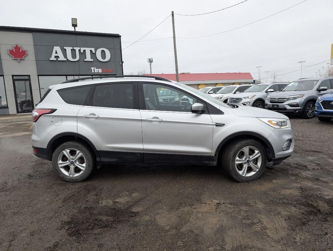 2018 Ford Escape SEL 4WD   NAV   LEATHER   CAMERA   HTD SEATS Photo