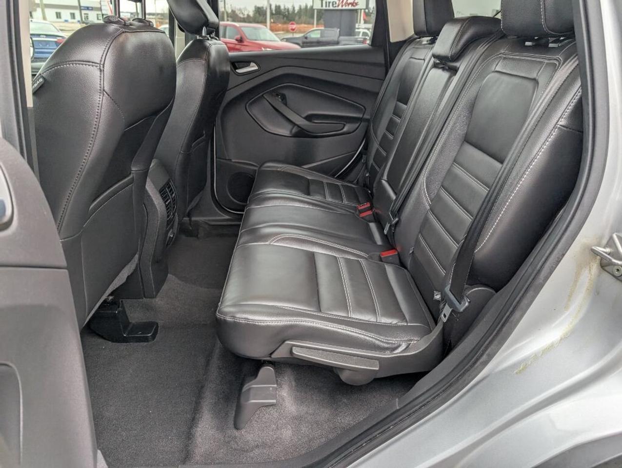 2018 Ford Escape SEL 4WD   NAV   LEATHER   CAMERA   HTD SEATS Photo