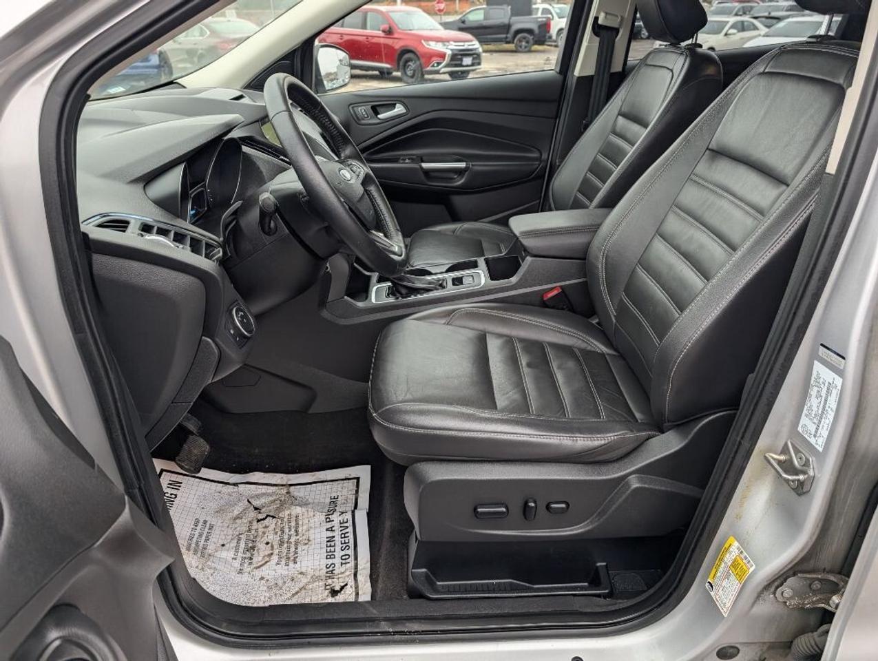 2018 Ford Escape SEL 4WD   NAV   LEATHER   CAMERA   HTD SEATS Photo