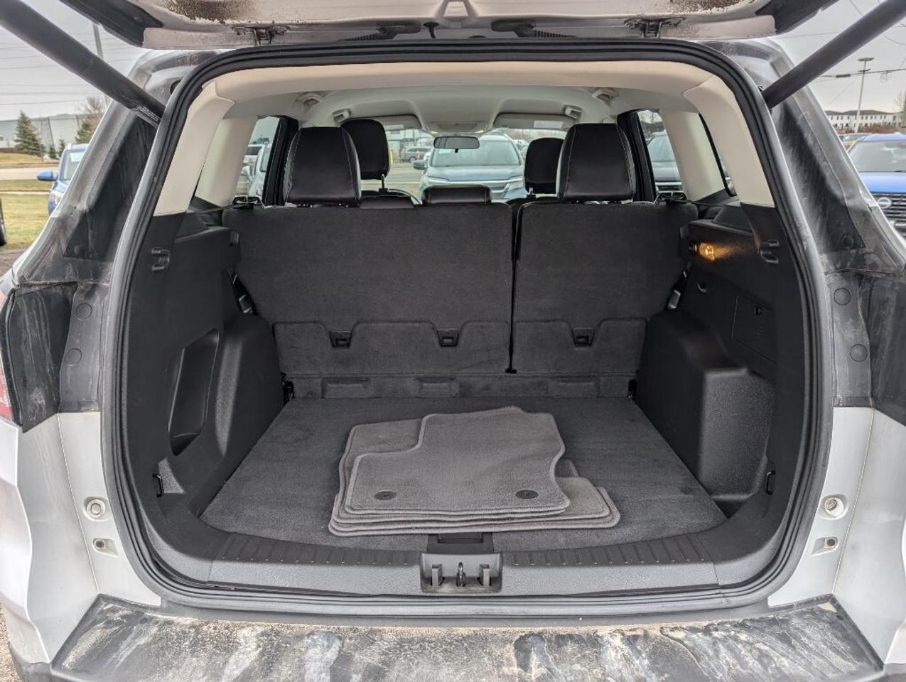 2018 Ford Escape SEL 4WD   NAV   LEATHER   CAMERA   HTD SEATS Photo