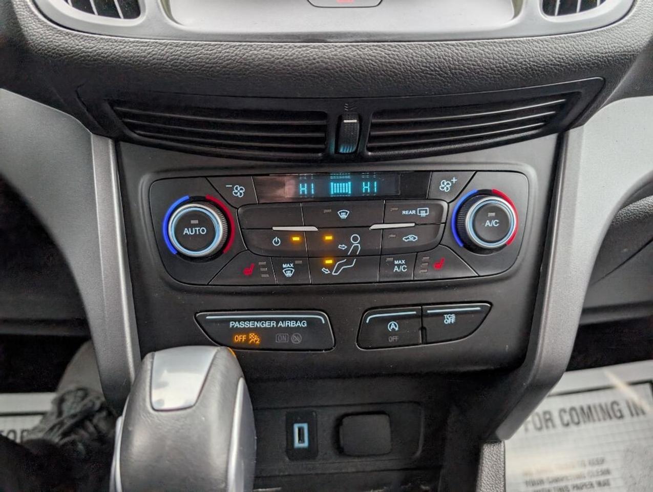 2018 Ford Escape SEL 4WD   NAV   LEATHER   CAMERA   HTD SEATS Photo