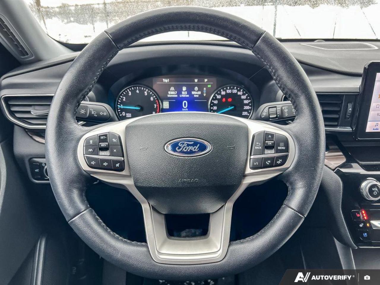 2023 Ford Explorer Limited   LTHR   HTD STEER WHEEL   NAV LTHR   HTD Photo