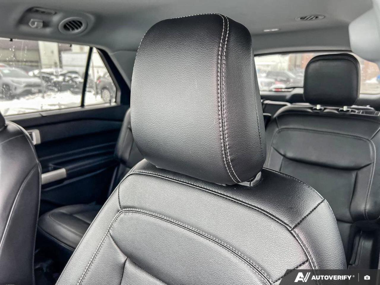 2023 Ford Explorer Limited   LTHR   HTD STEER WHEEL   NAV LTHR   HTD Photo