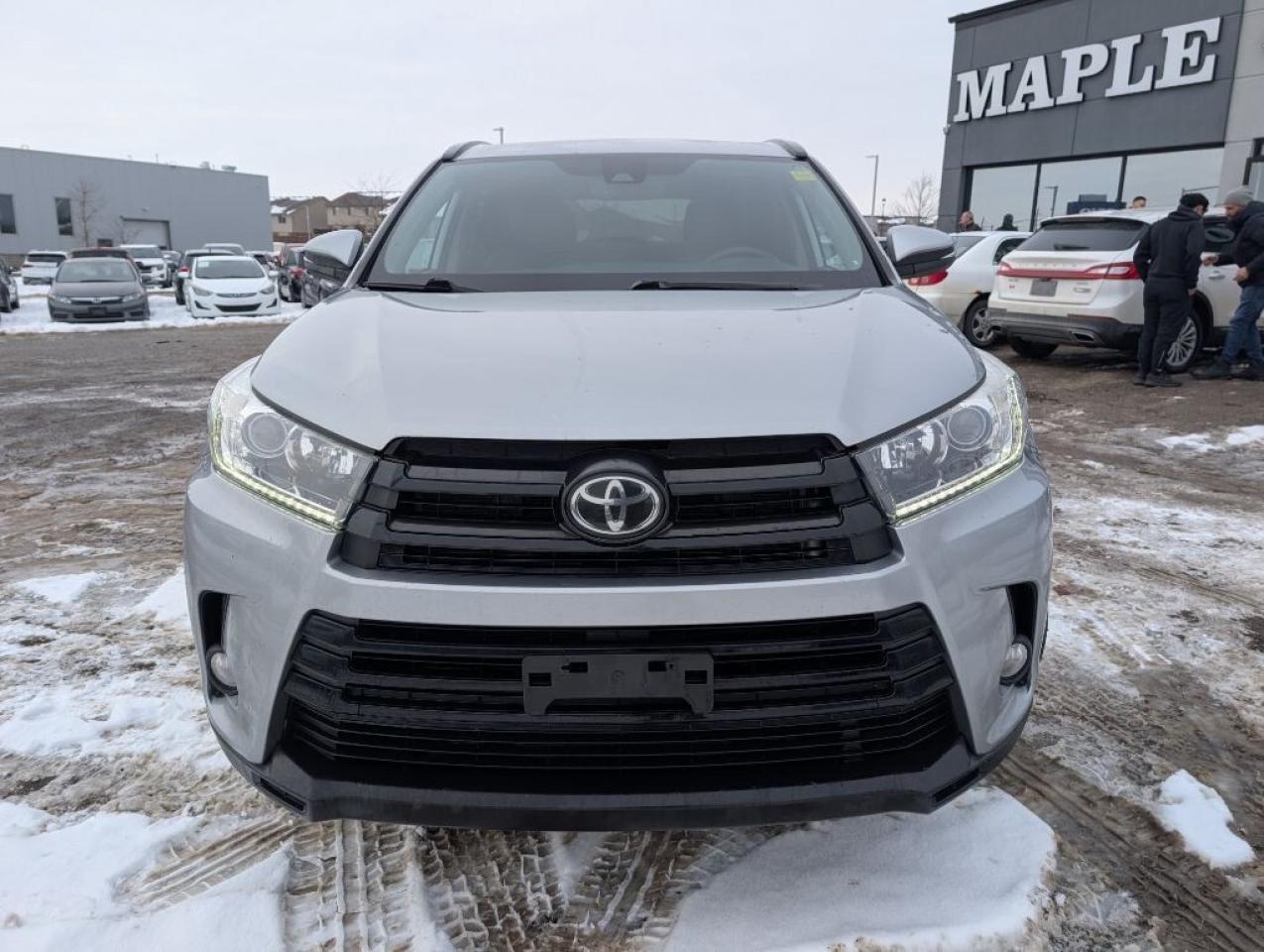 2018 Toyota Highlander XLE  NAV   LEATHER   SUNROOF   CAMERA Photo
