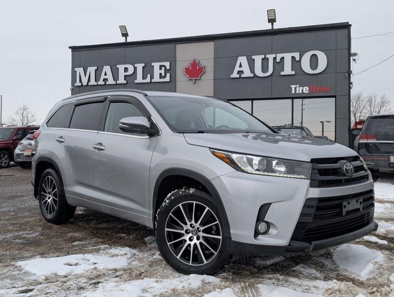 2018 Toyota Highlander XLE  NAV   LEATHER   SUNROOF   CAMERA Photo0