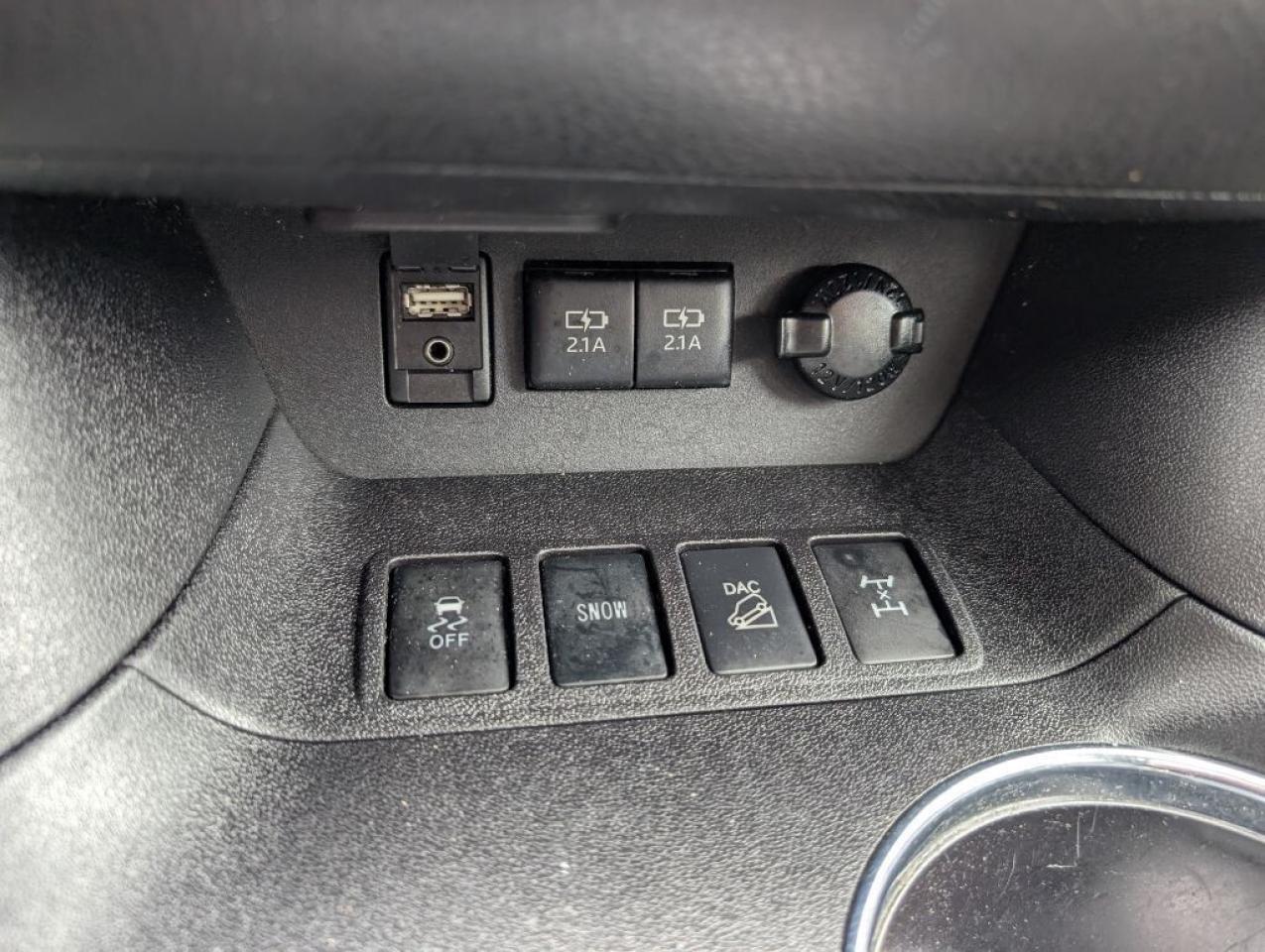 2018 Toyota Highlander XLE  NAV   LEATHER   SUNROOF   CAMERA Photo