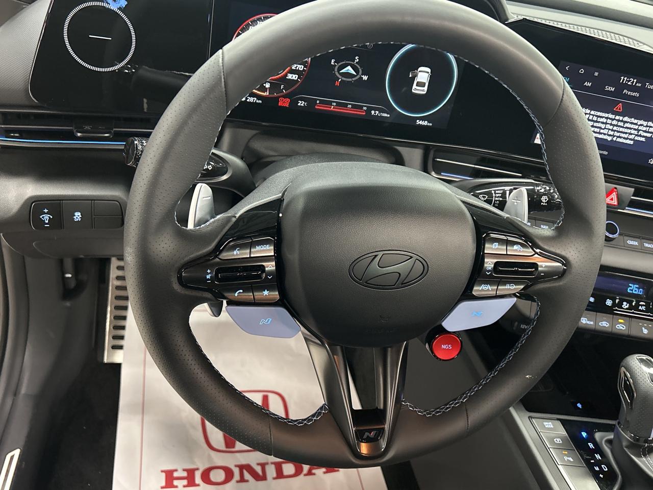 2025 Hyundai Elantra N N  Leather High performance  CarPlay  Navigation Photo