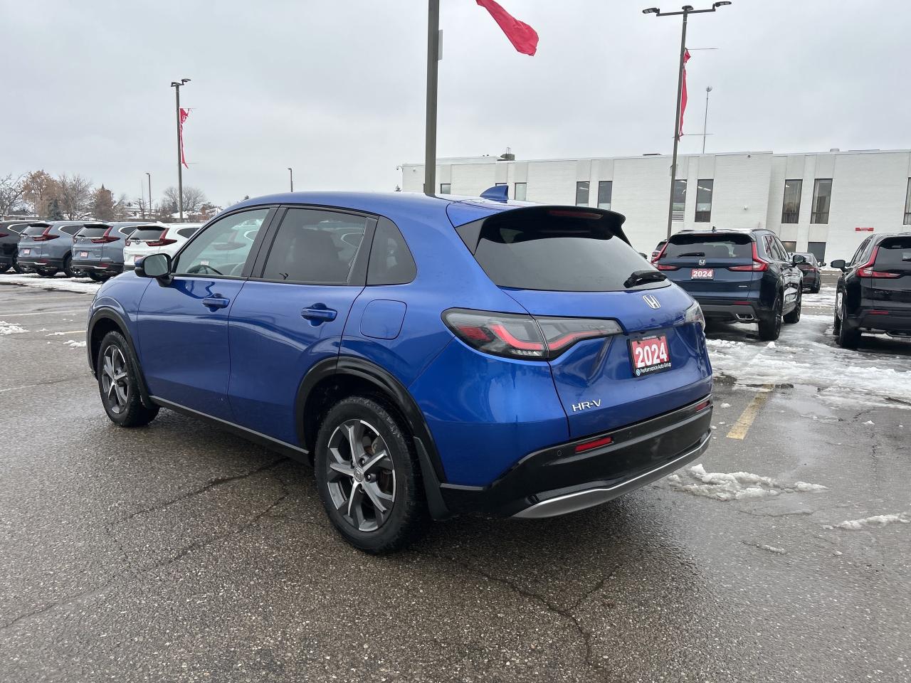 2024 Honda HR-V EX-L Navi Leather -Sunroof  CarPlay  Lanekeep Photo