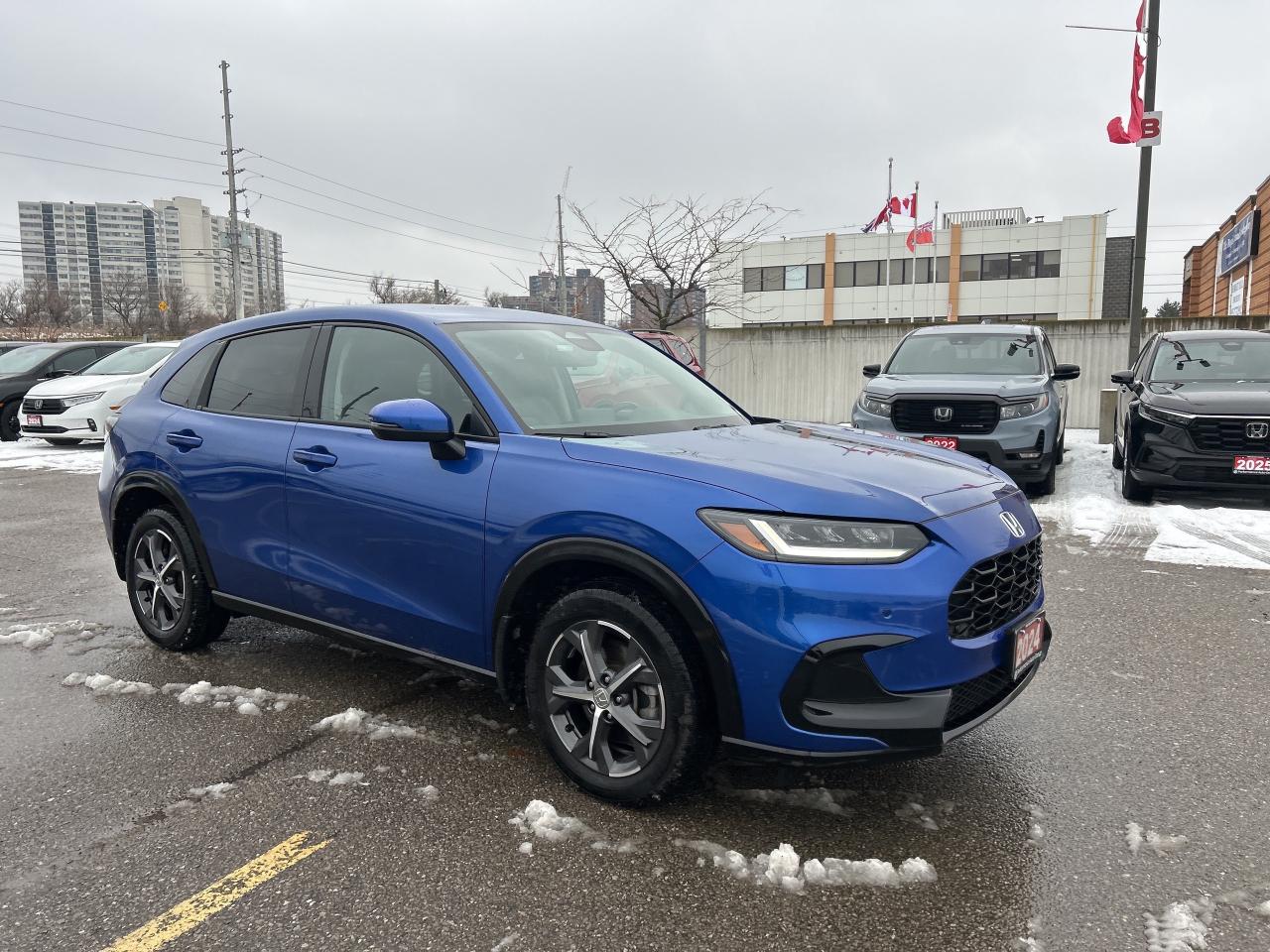 2024 Honda HR-V EX-L Navi Leather -Sunroof  CarPlay  Lanekeep Photo