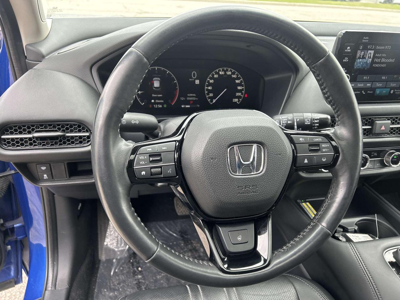 2024 Honda HR-V EX-L Navi Leather -Sunroof  CarPlay  Lanekeep Photo