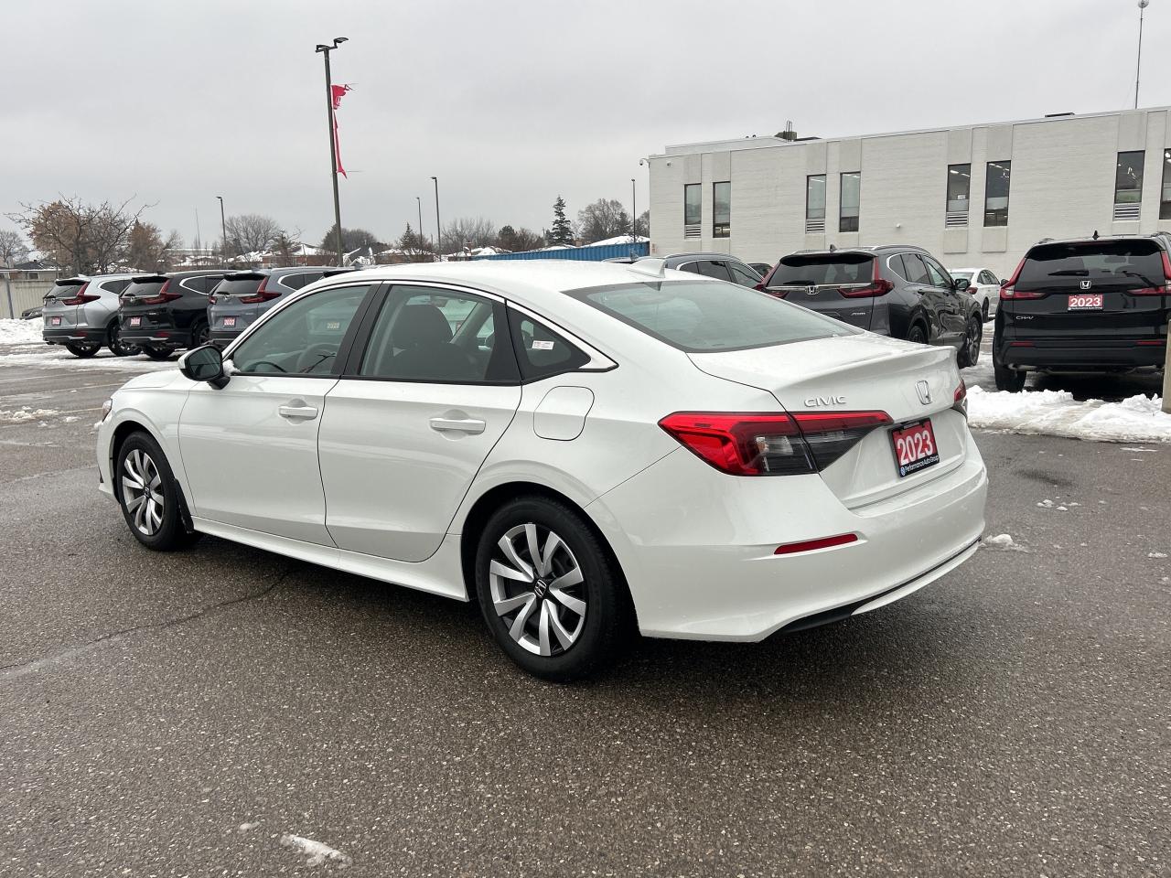 2023 Honda Civic Sedan LX CarPlay Bluetooth Rear Camera Low Kms Photo