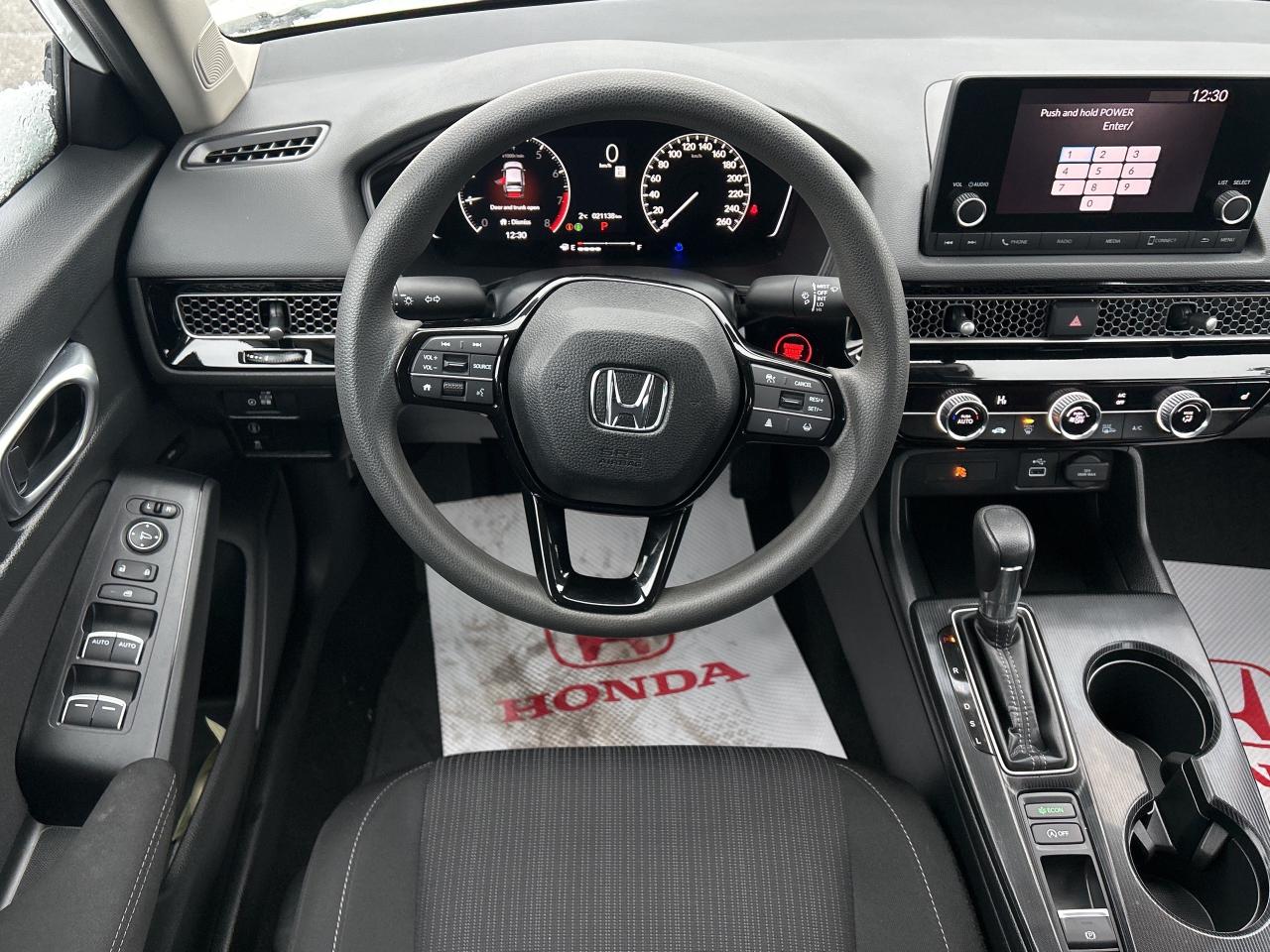 2023 Honda Civic Sedan LX CarPlay Bluetooth Rear Camera Low Kms Photo