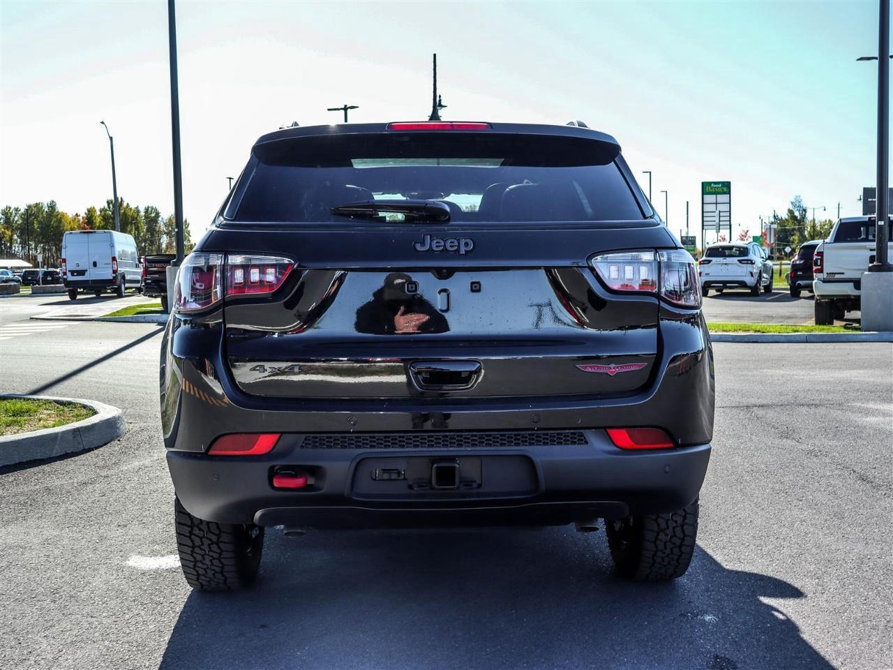 2026 Jeep Compass Trailhawk Photo