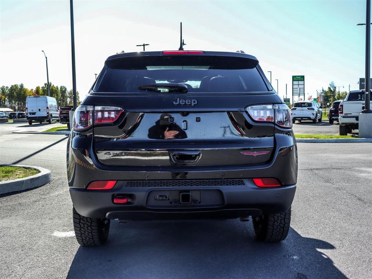 2026 Jeep Compass Trailhawk Photo