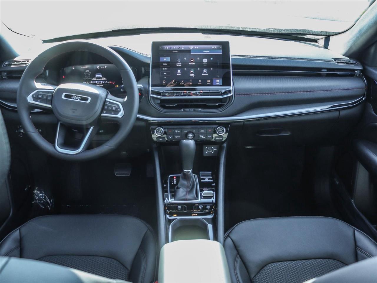 2026 Jeep Compass Trailhawk Photo