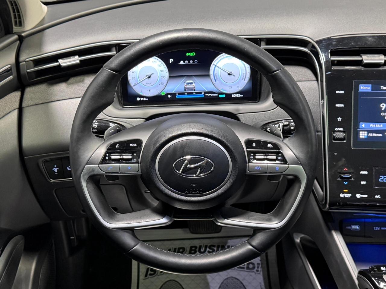 2022 Hyundai Tucson LUXURY   AWD   HYBRID   NO ACCIDENT Photo