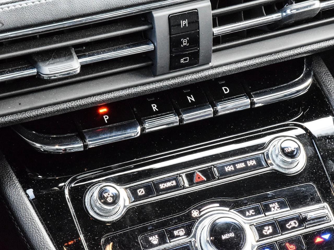 2021 Lincoln Corsair Reserve Heated and Cooled Seats   BLIS Photo