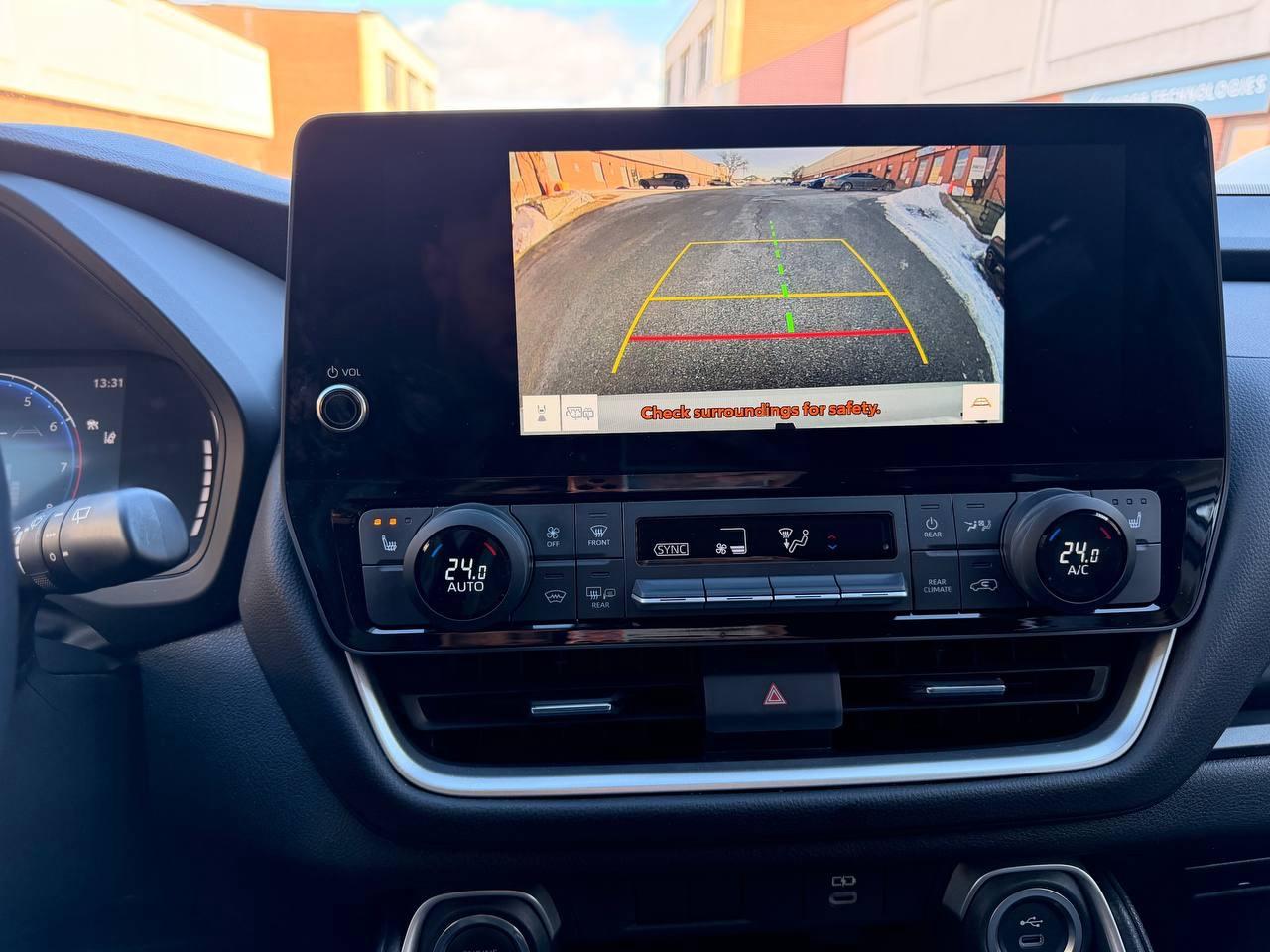 2024 Toyota Grand Highlander XLE AWD Photo