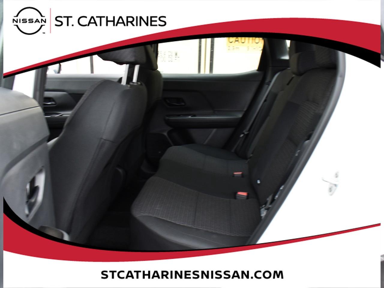 2025 Nissan Kicks S Photo